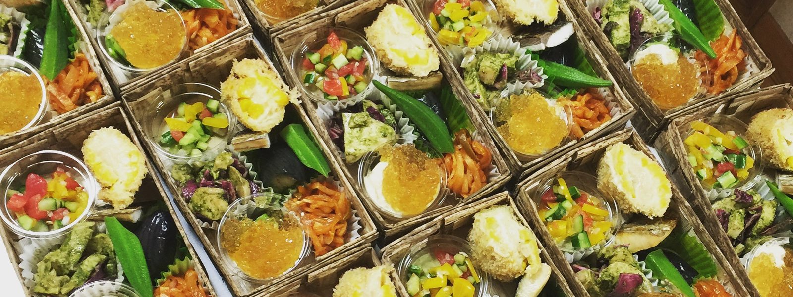 並んだお弁当